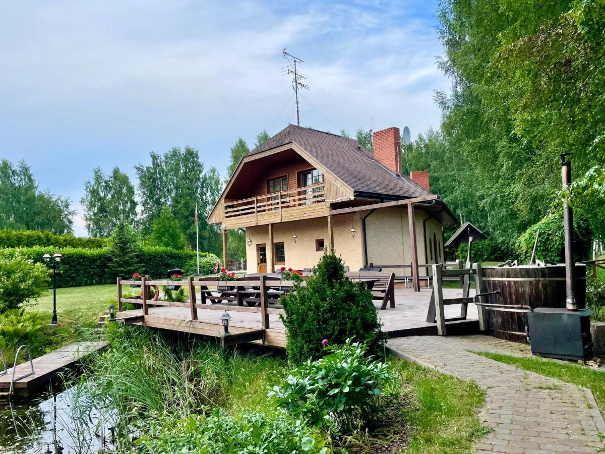 Piejuras Nams Hotel Kesterciems Bagian luar foto