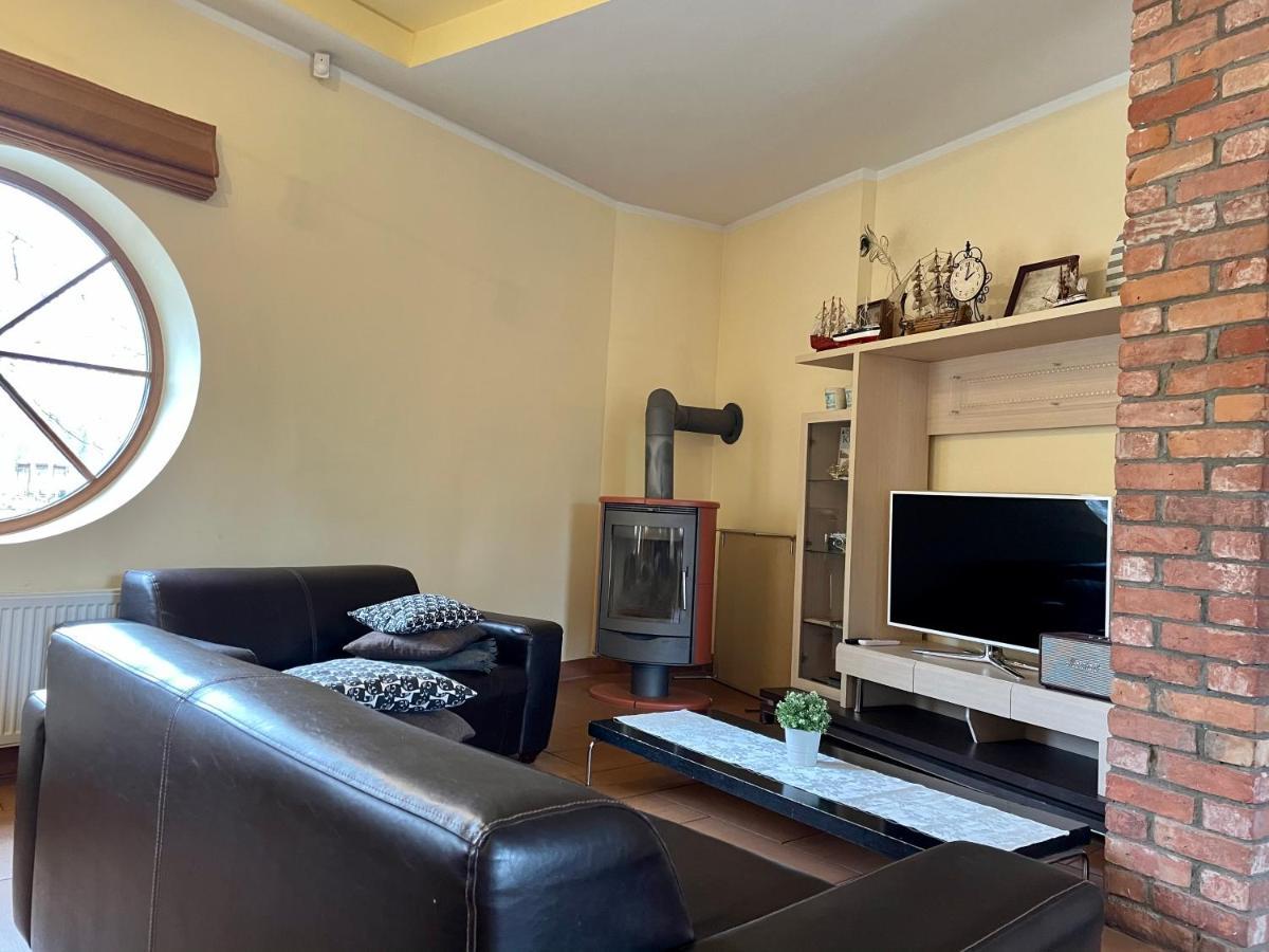 Piejuras Nams Hotel Kesterciems Bagian luar foto