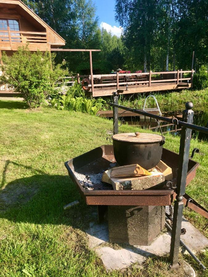Piejuras Nams Hotel Kesterciems Bagian luar foto