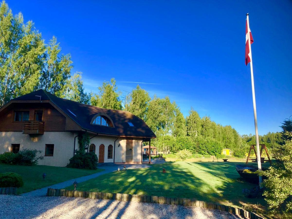 Piejuras Nams Hotel Kesterciems Bagian luar foto
