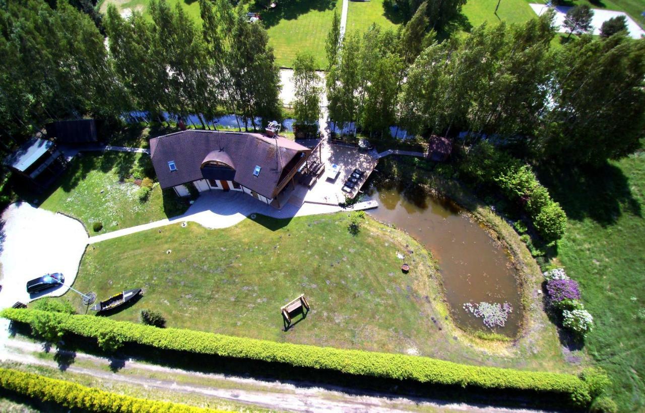 Piejuras Nams Hotel Kesterciems Bagian luar foto